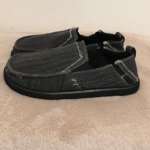 Men’s BKE Lodge Slip On House Shoes Black Size 9